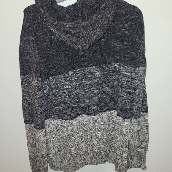 Urban Pipleline Sweater - Picture 6 of 6